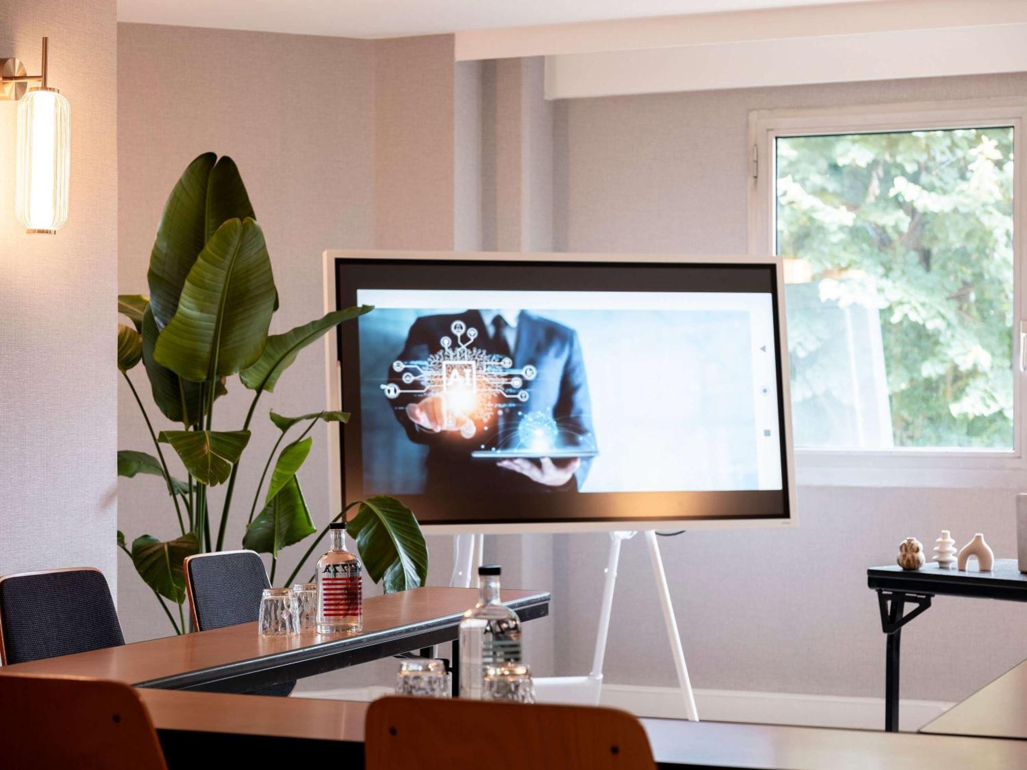Mercure Rouen Centre Champ De Mars Zewnętrze zdjęcie