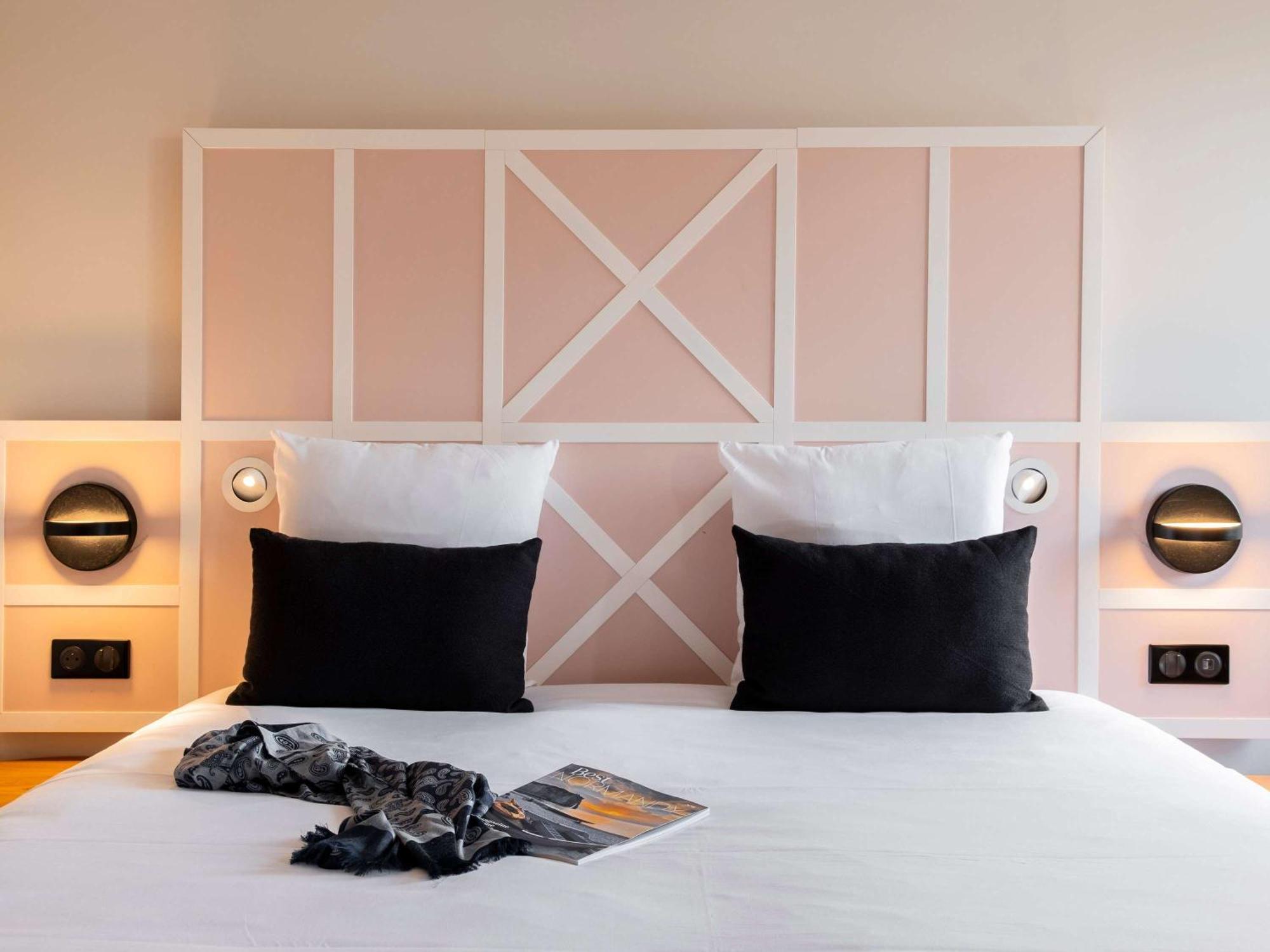 Mercure Rouen Centre Champ De Mars Zewnętrze zdjęcie